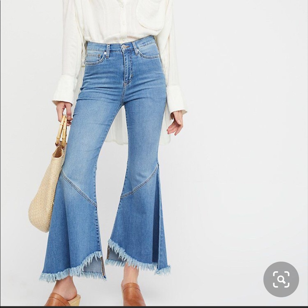 READ DESCRIPTION ISO Free People Tulip Flare Jeans